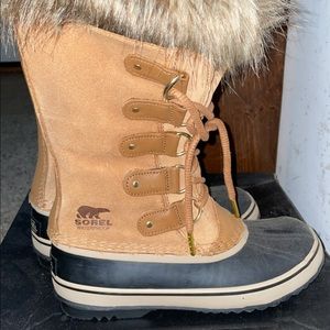 SOREL boots women’s brand new